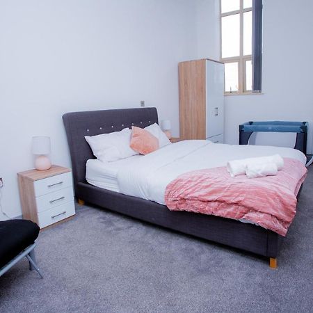 Spacious Urban City Apartment Doncaster Extérieur photo
