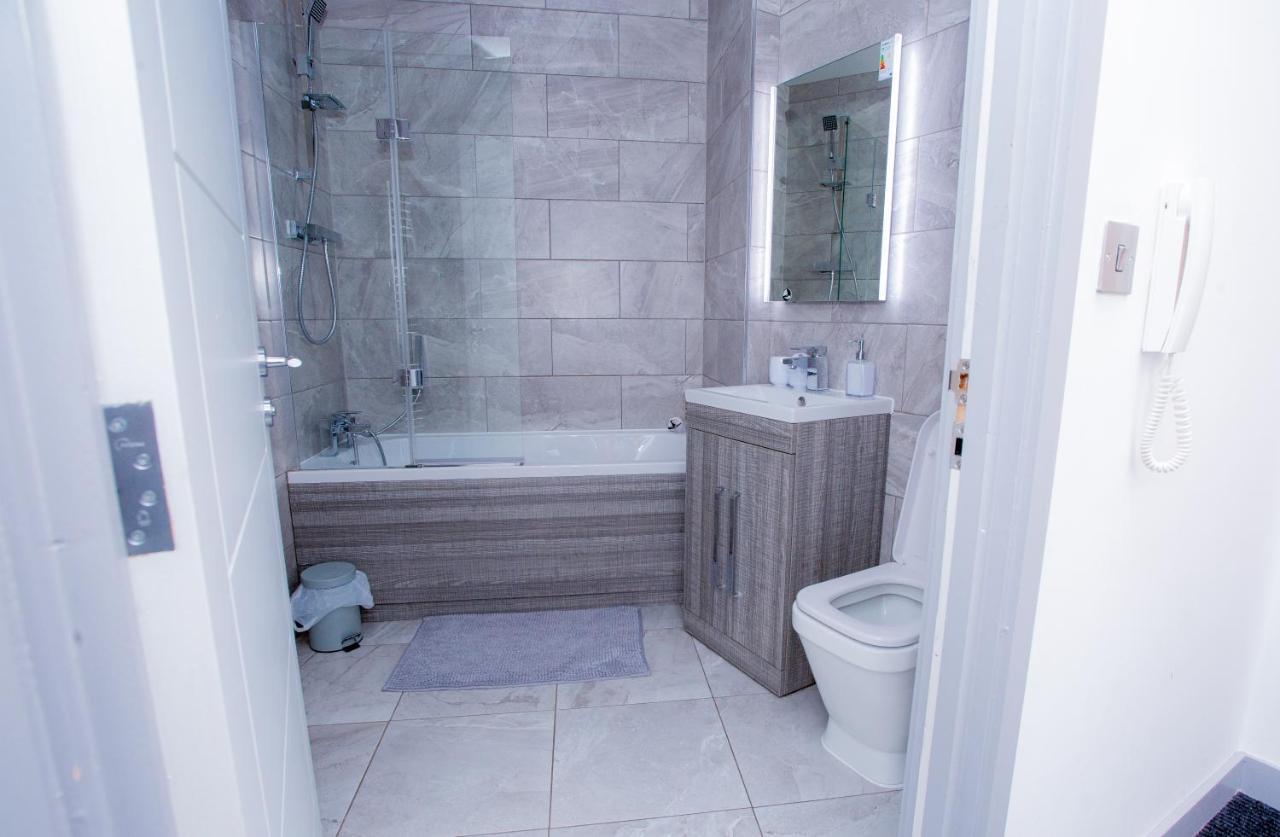 Spacious Urban City Apartment Doncaster Extérieur photo