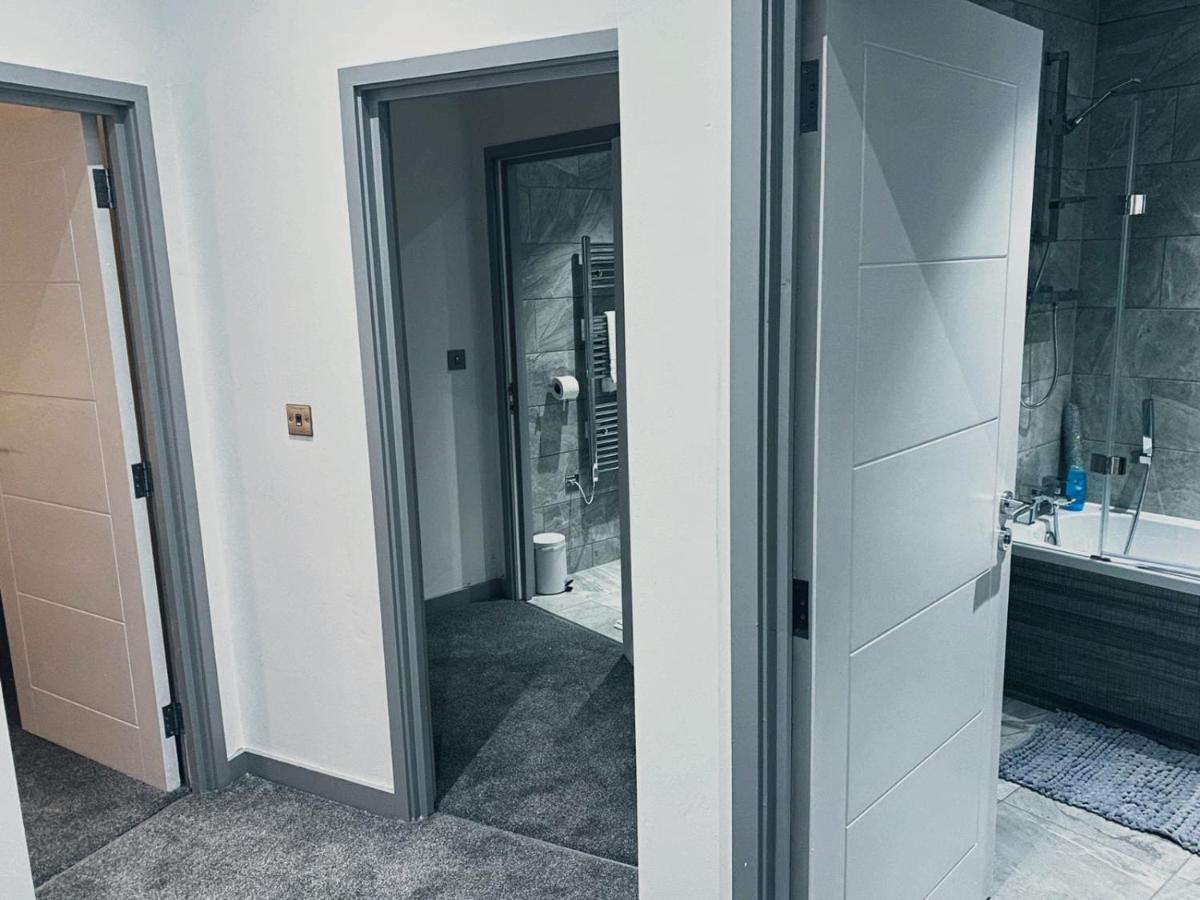 Spacious Urban City Apartment Doncaster Extérieur photo